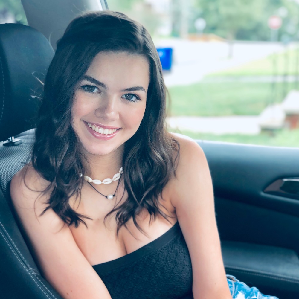 Meet your Posher, Jillian